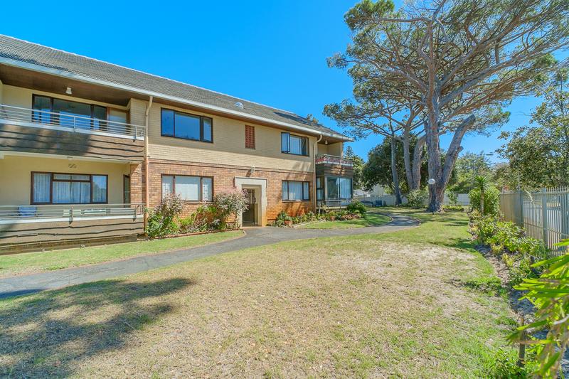 2 Bedroom Property for Sale in Bergvliet Western Cape